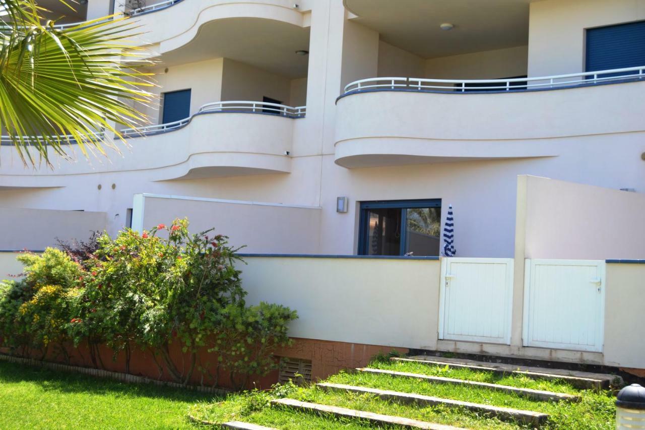 Las Olas Pili Locدينايا المظهر الخارجي الصورة